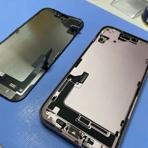iPhone15Pro ドアに強打 パネル交換|取手市清水| 取手市の皆さんiPhone即日修理ならお任せください!