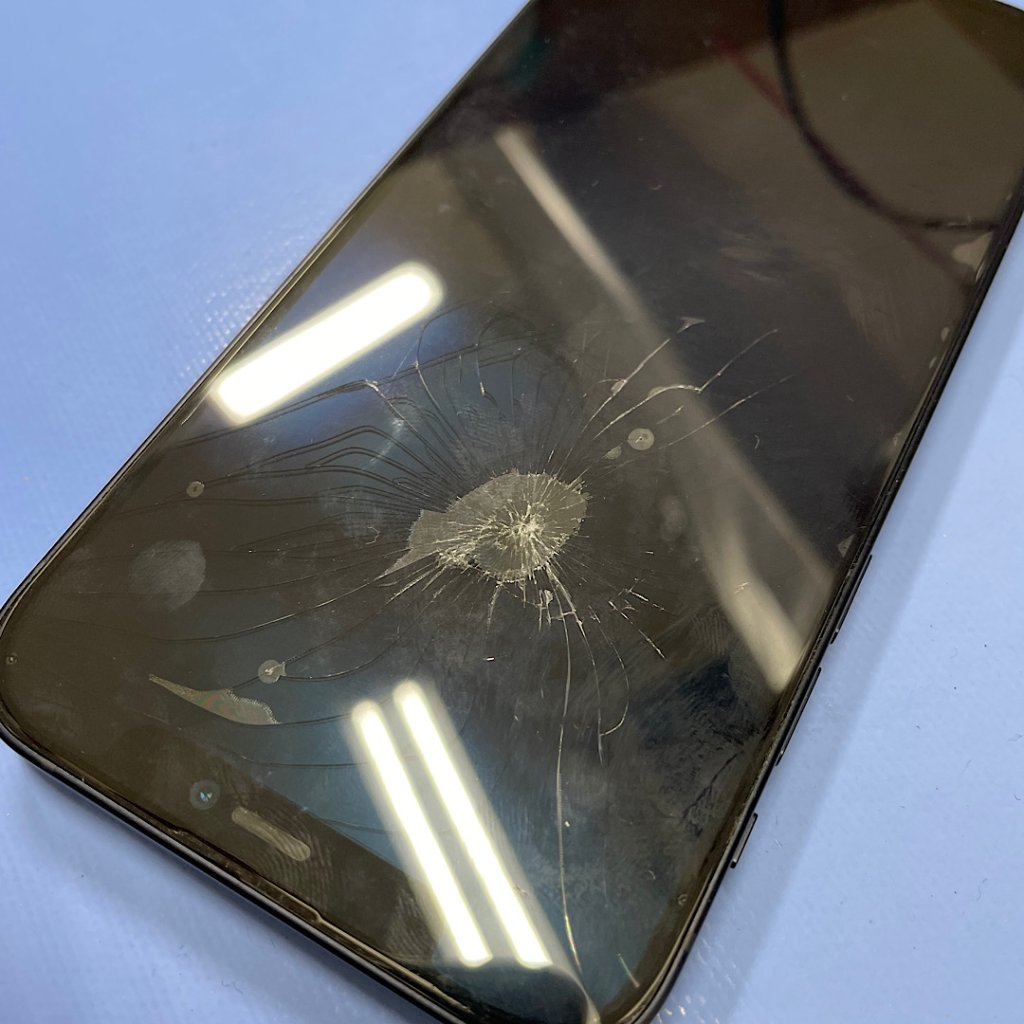 iPhone12コップ落下 パネル交換修理| 取手市桑原| パネル交換も即日お渡しで修理対応しております‼︎