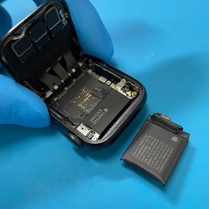 Apple Watchバッテリー交換修理| 我孫子市柴崎台| アップルウォッチもご予約で即日対応！