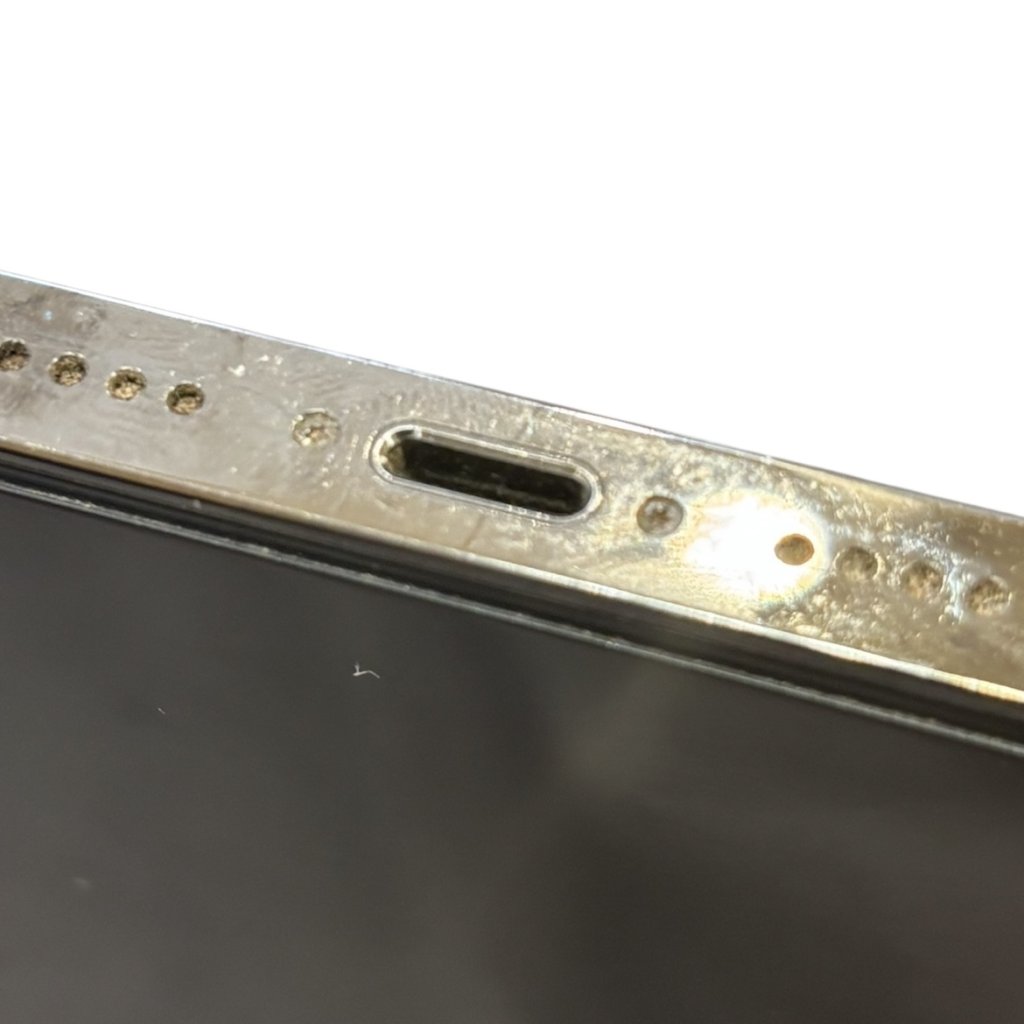 iPhone13 ライトニング修理