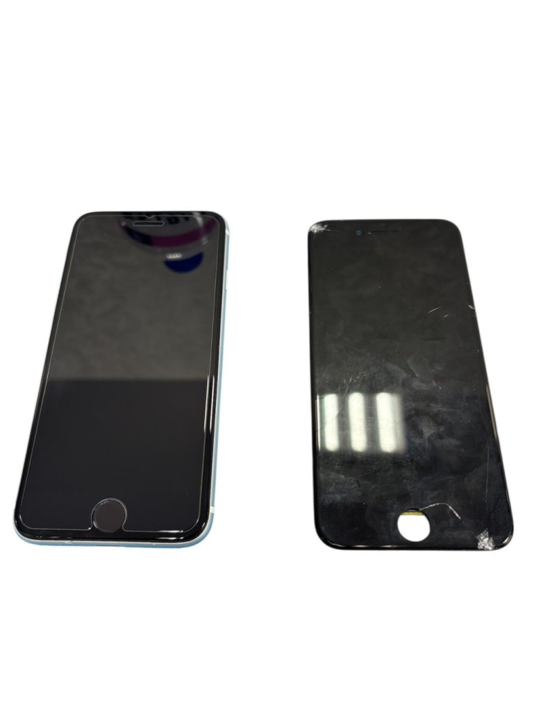 iPhoneSE3 パネル交換