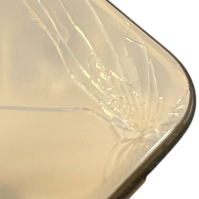 iPhone XS 背面ガラス交換