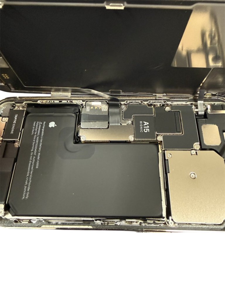 iPhone13Pro バッテリー交換