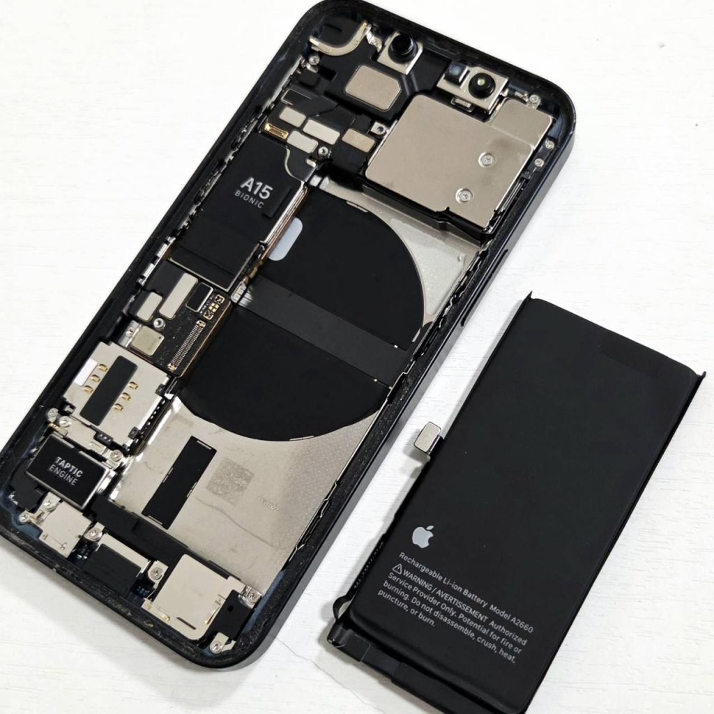 iPhone13 バッテリー交換