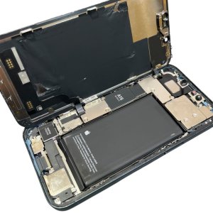 iPhone13 【アイフォン13】 バッテリー交換