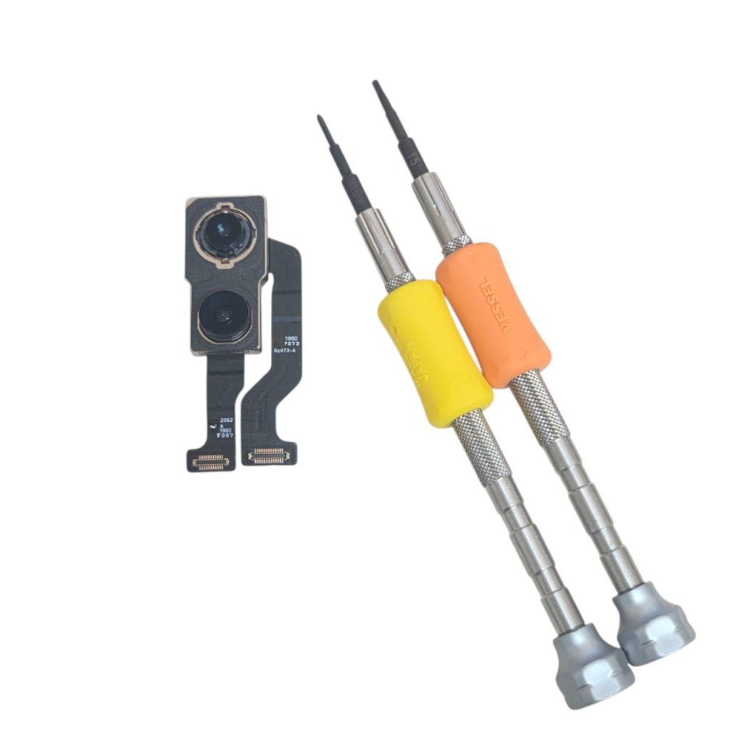 iPhone 11 アウトカメラ修理