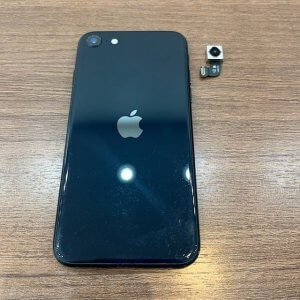 iPhoneSE3修理 アウトカメラ交換｜川口市並木