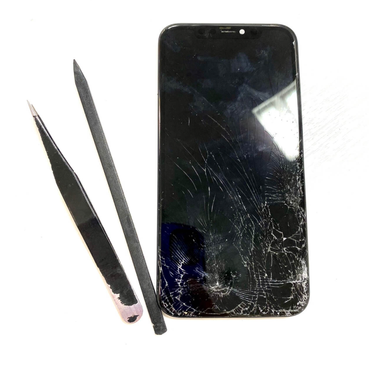 【画面割れをすぐ直したい】iPhone11・パネル交換修理・液晶交換修理