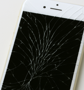 iPhoneSE パネル交換実績