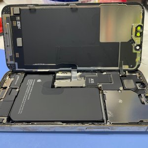 iPhone14 Pro 充電不良 バッテリー交換修理| 取手市駒場|電池交換もで即日修理対応！