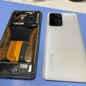 Android Xiaomi シャオミ  バッテリー交換| 牛久市田宮町| Google pixel 6a 7a 8aの電池交換なら即日修理致します！