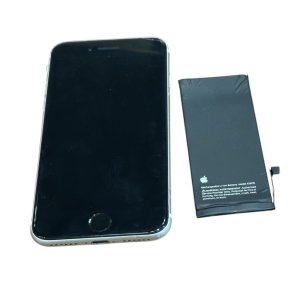 iPhoneSE3 バッテリー交換(最大容量78％)