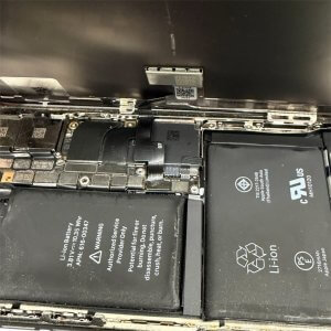 【最大容量68%】iPhoneX バッテリー交換 バッテリー膨張あり
