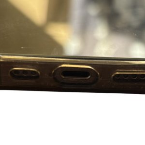 iPhone 14 Pro 充電不良修理（ドックコネクタ交換