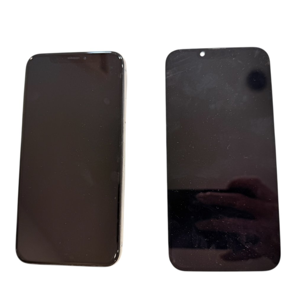 iPhone11 パネル交換修理