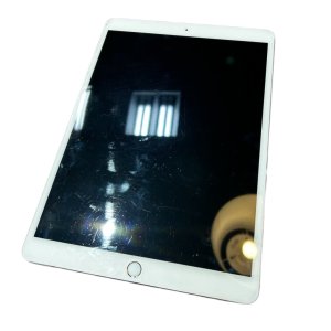 iPad ライトニング交換 (接触不良)