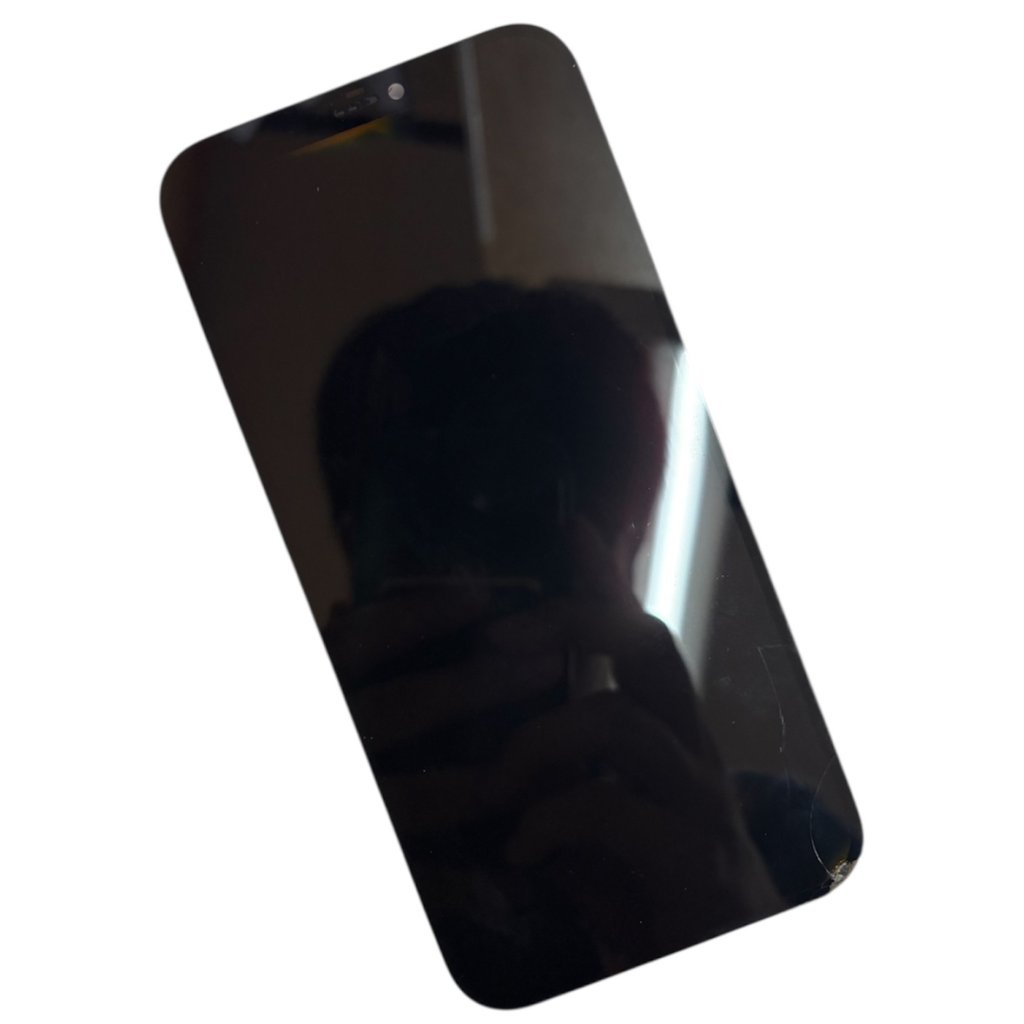 【沖縄県恩納村】iPhone12Pro 液晶交換