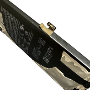 iPhone13 バッテリー膨張交換修理