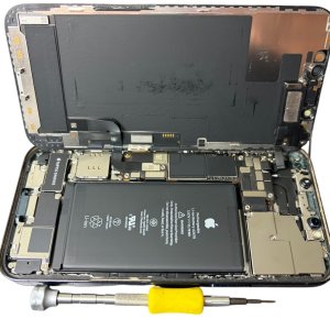 iPhone12 バッテリー交換