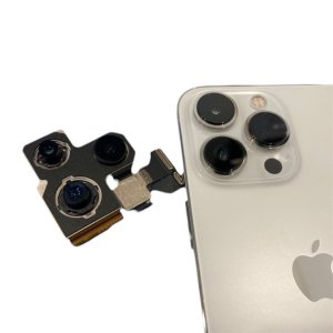 iPhone13Pro アウトカメラ修理
