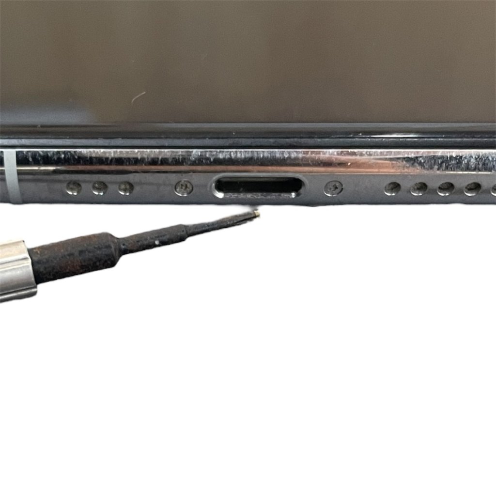 iPhone11Pro　コネクター修理