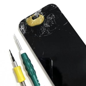 iPhone15 液晶交換