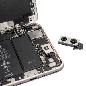 iPhone8 Plus アウトカメラ交換修理