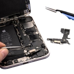 iPhone Xのライトニングコネクタ（充電口）交換修理