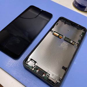 アンドロイド携帯修理実施中！| SHARP AQUOSタッチ不良 液晶交換修理| 我孫子市日の出