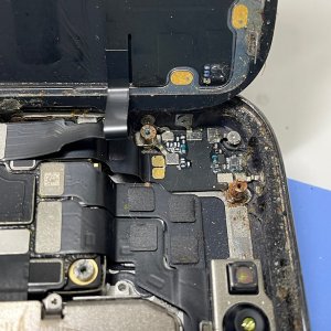 iPhone14ProMax イヤースピーカー交換| 龍ケ崎市佐貫町| スピーカー交換も電話予約で即日お渡しの修理対応しております！