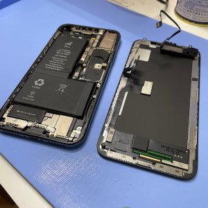 iPhoneX ブラックアウト 液晶交換| 千葉県印西市小倉台| 液晶交換も即日お渡しで修理対応しております‼︎