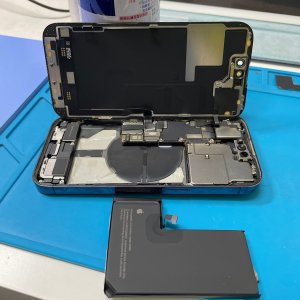 iPhone14Pro 最大容量72% バッテリー交換| つくばみらい市谷井田| バッテリー交換も即日お渡しで修理対応しております‼︎