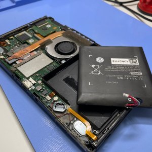 任天堂Switch 電池が膨らむ バッテリー交換修理| 我孫子市布佐平和台| 電池交換も即日お渡しで修理対応しております‼︎