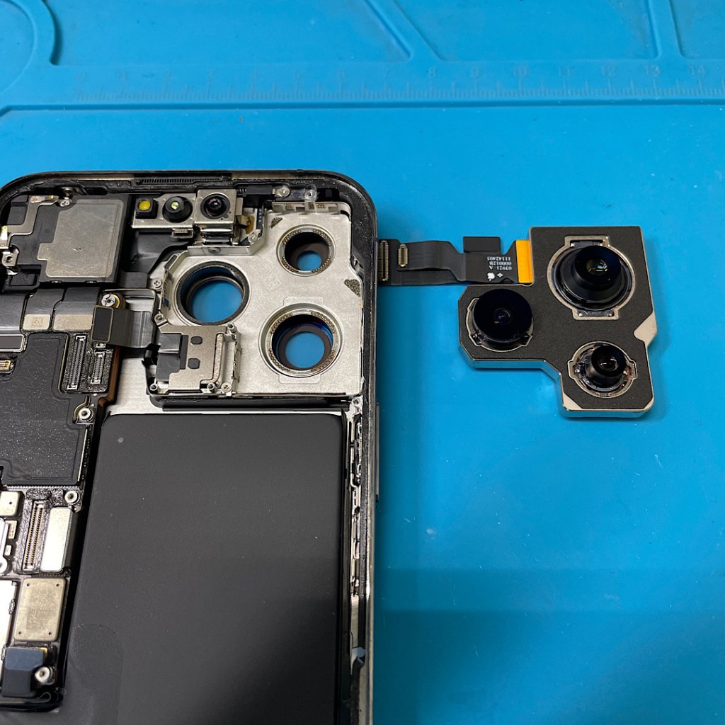 iPhone14Proアウトカメラ交換| 印西市高花| カメラ交換も電話予約で即日お渡しの修理対応しております！