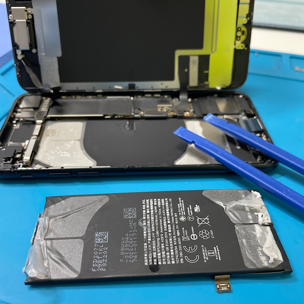 iPhoneSE3 バッテリー交換| 牛久市| バッテリー交換も即日お渡しで修理対応しております‼︎