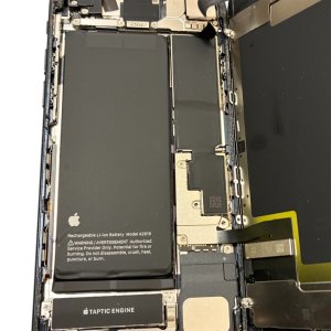 iPhoneSE3 バッテリー交換　札幌市 白石区 菊水