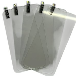 iPhone15 強化ガラス貼り付け