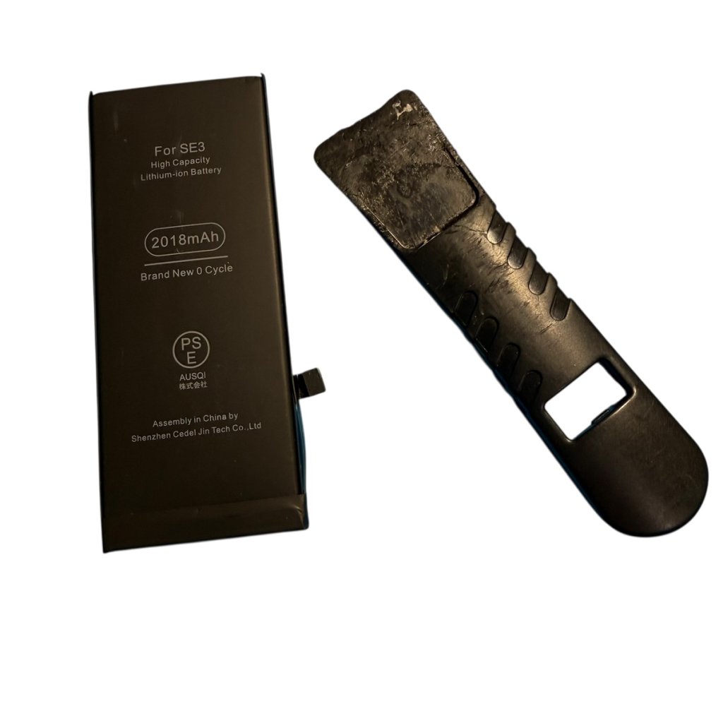 【バッテリー劣化！】iPhoneSE3 バッテリー交換　弘前市