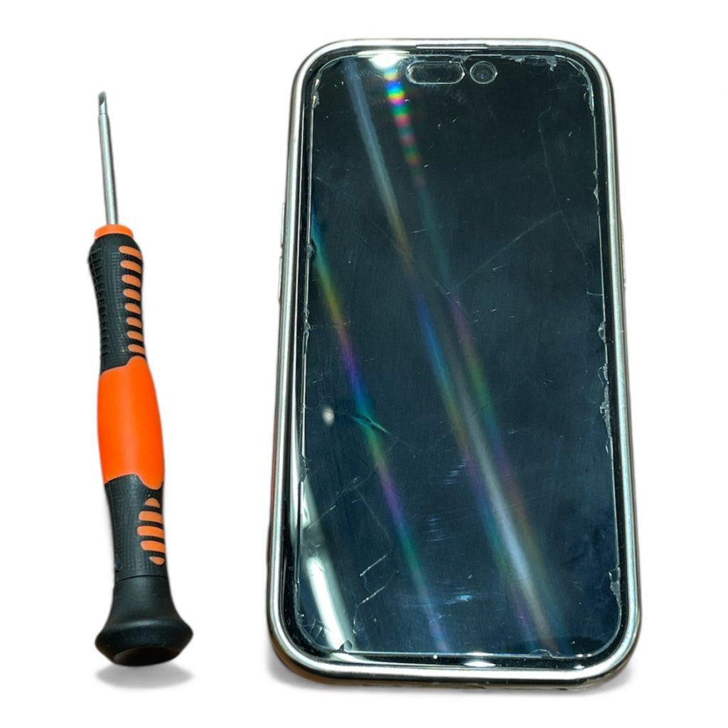 【iPhone15 パネル交換】