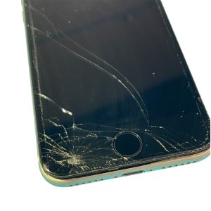 【画面割れ】iPhoneSE3パネル交換