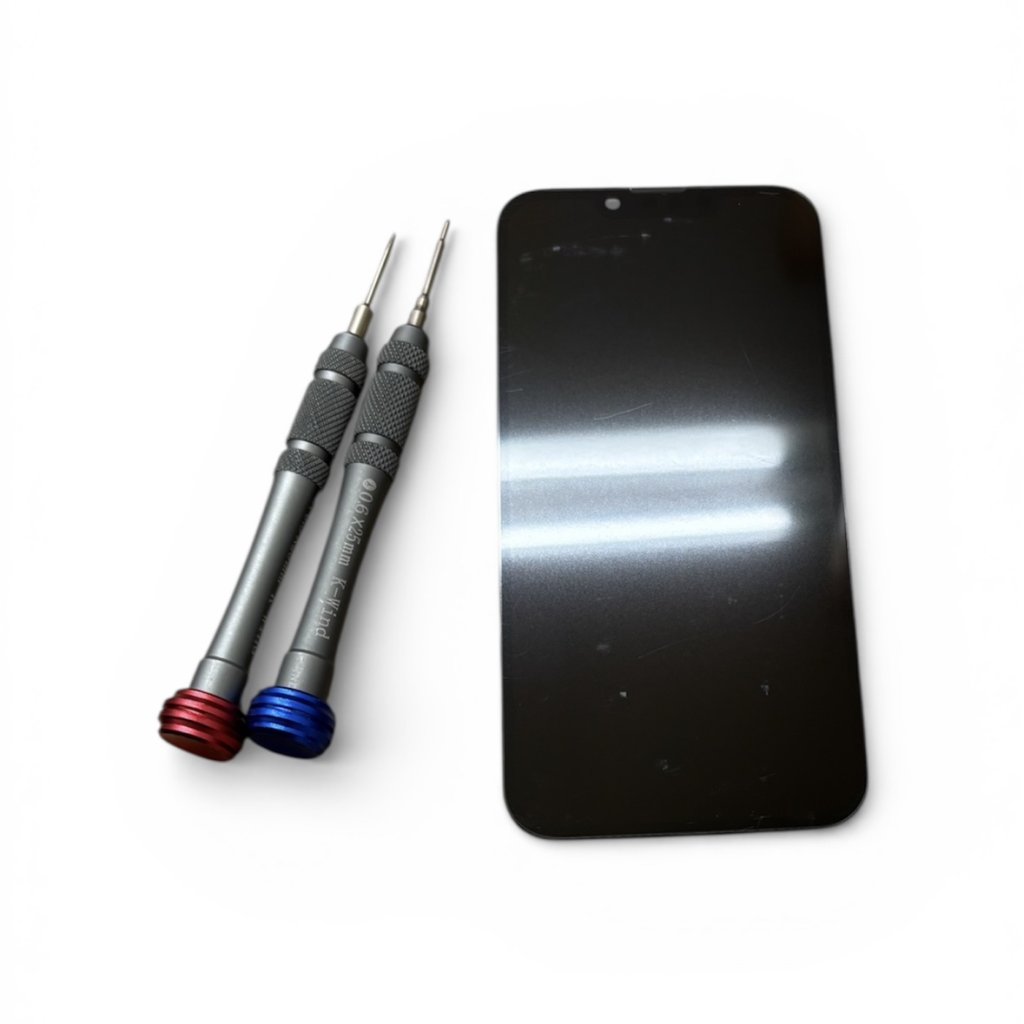iPhone13 液晶交換 (タッチ不良)