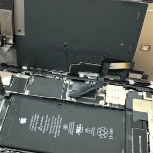 iPhoneXR 水没修理