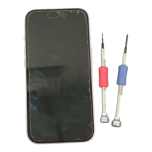 【iPhone15  画面割れ修理 パネル交換】