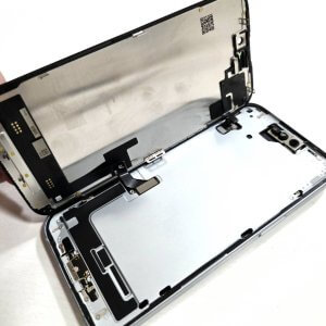 iPhone15 液晶交換