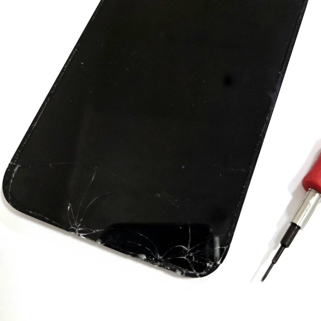 iPhone13 フロントパネル交換