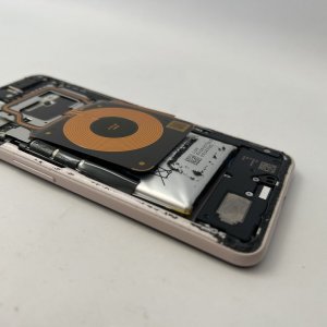 【Xperia 10 VI　バッテリー交換修理】バッテリー膨張で本体が浮いたXperia 10 VIの修理対応｜伊勢崎市連取元町