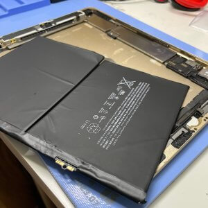 iPad6 充電劣化 バッテリー交換| 龍ケ崎市佐沼町| 電池交換も電話予約で即日お渡しの修理対応しております‼︎