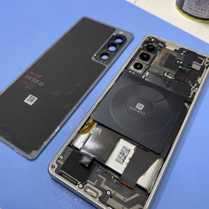 アンドロイド携帯電話修理SONYエクスペリア電池交換修理| 守谷市小山| Android携帯はご予約にて修理対応致します！