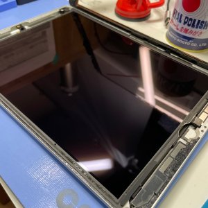 iPad 7画面に黒い線が入る 液晶交換| 龍ケ崎市中根台| iPadので修理も即日で対応致します！