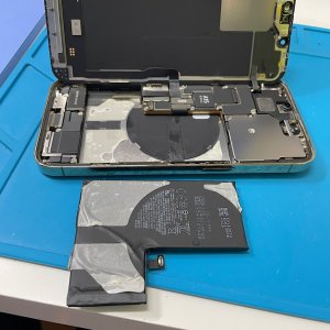 iPhone13 Pro 最大容量低下 電池修理| 柏市| バッテリー交換も電話予約で即日お渡しの修理対応しております‼︎